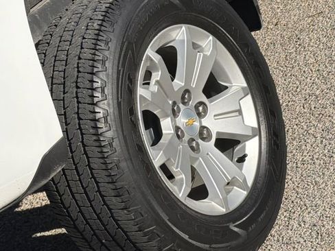 Used 2022 Chevrolet Colorado LT w/ Fleet Safety Package image 8