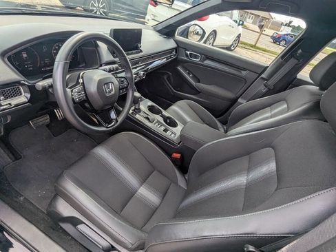 Used 2025 Honda Civic Sport image 15