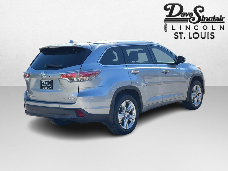 Used 2014 Toyota Highlander Limited Platinum AWD/4WD image 3