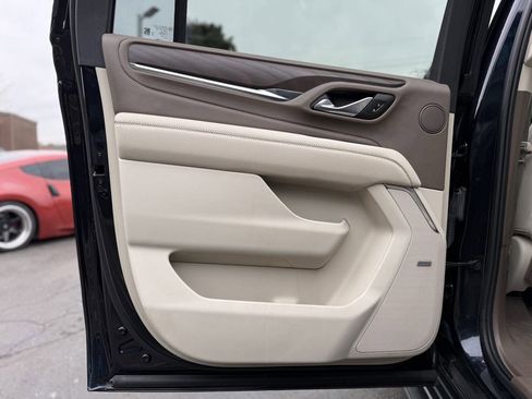 Used 2021 GMC Yukon XL Denali RWD image 18