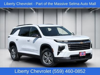 Used 2025 Chevrolet Traverse LT w/ LPO, Floor Liner Package