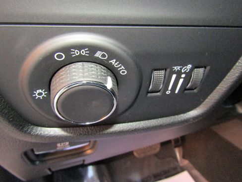 Used 2024 Jeep Grand Cherokee Altitude AWD/4WD image 23