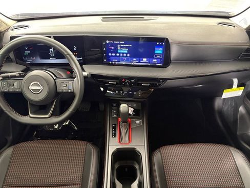 New 2026 Nissan Kicks SR image 32