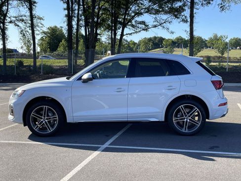 Certified 2023 Audi Q5 e Premium Plus w/ Premium Plus Package AWD/4WD image 4