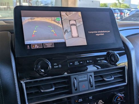 Used 2024 INFINITI QX80 Luxe image 18