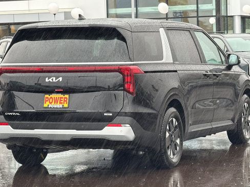 New 2026 Kia Carnival LXS image 5