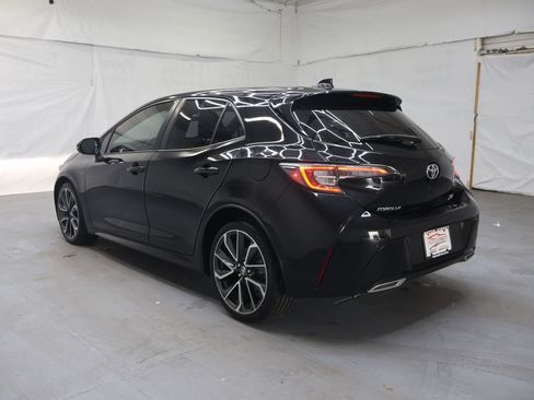 Used 2019 Toyota Corolla XSE FWD image 5