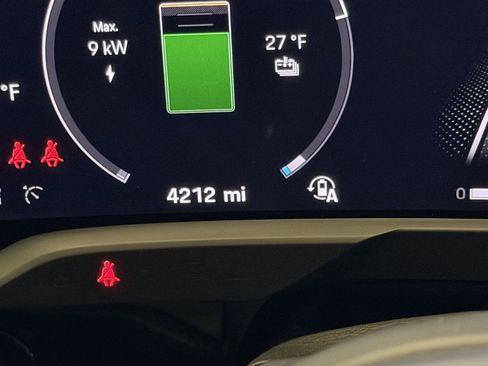 Certified 2025 Porsche Taycan image 22