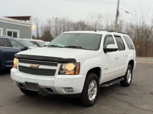 Used 2011 Chevrolet Tahoe LT w/ Luxury Package image 2