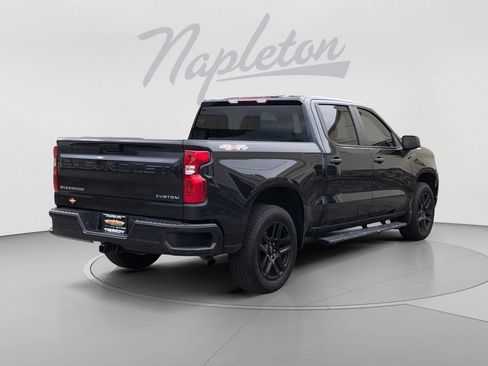 Used 2023 Chevrolet Silverado 1500 Custom w/ LPO, Dark Essentials Package AWD/4WD image 6