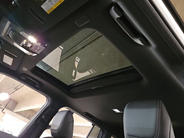 Used 2024 Lexus GX 550 w/ Cold Area Package AWD/4WD image 15