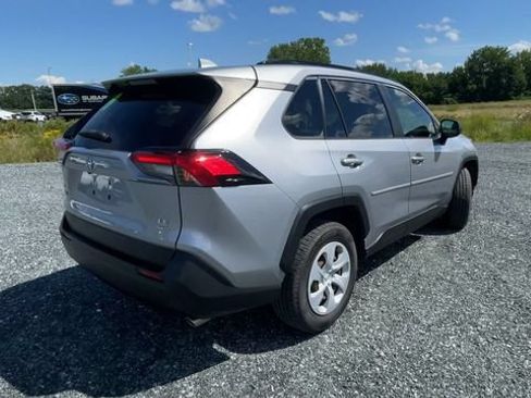 Certified 2019 Toyota RAV4 LE AWD/4WD image 8