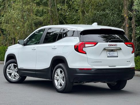 Used 2024 GMC Terrain SLE AWD/4WD image 6