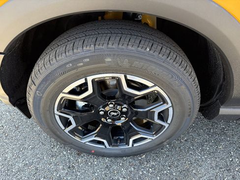 New 2026 Ford Bronco Sport Outer Banks w/ Outer Banks Tech Package+ image 9