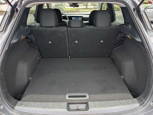 Used 2025 Nissan Kicks SV w/ Charging Package FWD image 7