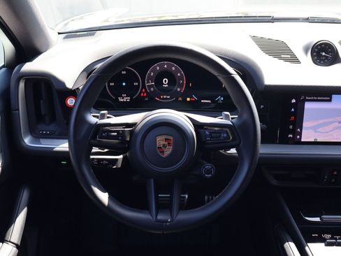 Certified 2024 Porsche Cayenne Coupe AWD/4WD image 15