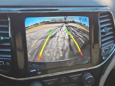 Used 2020 Jeep Grand Cherokee Summit w/ Platinum Series Group image 13