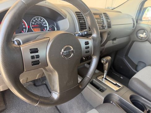 Used 2006 Nissan Xterra SE AWD/4WD image 14