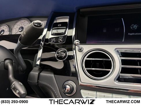 Used 2019 Rolls-Royce Dawn RWD image 46