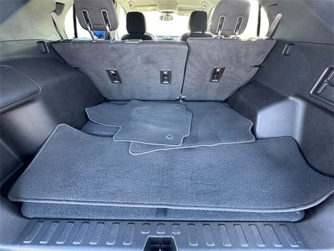 Used 2019 Chevrolet Equinox LT image 19