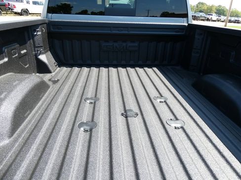 New 2026 GMC Sierra 2500 SLT w/ SLT Premium Package AWD/4WD image 7