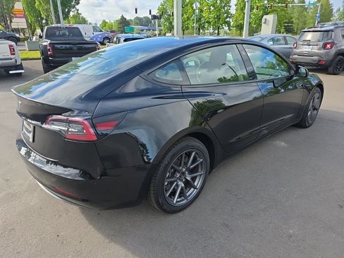 Used 2023 Tesla Model 3 Standard Range RWD image 5