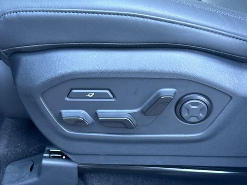 Used 2025 Hyundai Santa Fe Calligraphy image 14