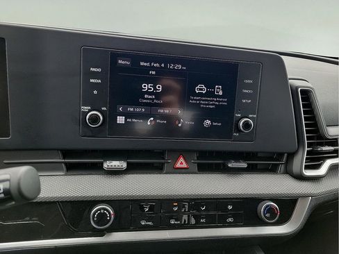 Used 2024 Kia Sportage LX image 15