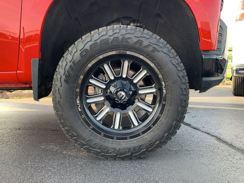 Used 2021 Chevrolet Silverado 1500 LT Trail Boss w/ Convenience Package II image 34