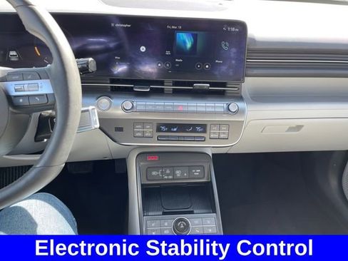 Used 2024 Hyundai Kona Limited image 17