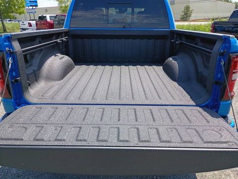 New 2026 RAM 1500 4x4 Crew Cab image 21