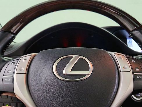 Used 2014 Lexus ES 350 w/ Luxury Package FWD image 18