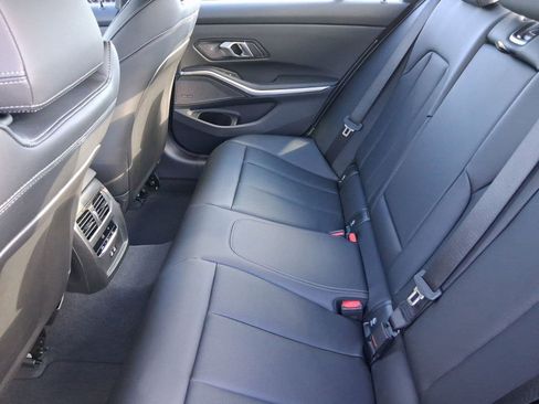 Used 2026 BMW 330i Sedan w/ Premium Package RWD image 27