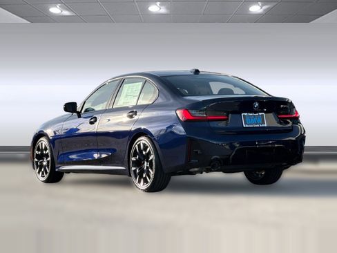 Used 2026 BMW 330i Sedan w/ M Sport Package RWD image 3