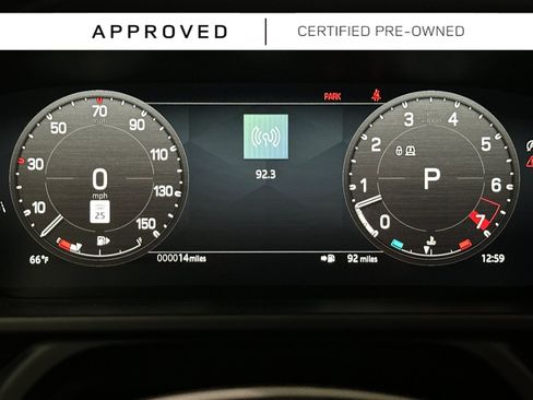 Used 2025 Land Rover Defender 130 X-Dynamic SE AWD/4WD image 23