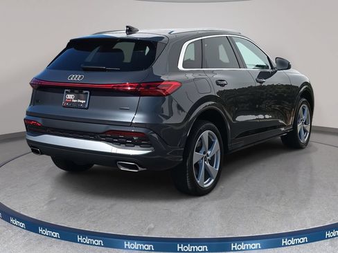 Certified 2025 Audi Q5 Premium w/ Premium Plus AWD/4WD image 3