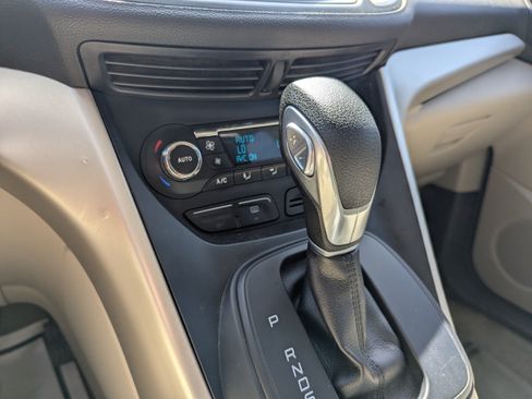 Used 2014 Ford Escape SE w/ Equipment Group 201A AWD/4WD image 22