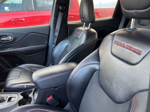 Used 2020 Jeep Cherokee Trailhawk w/ Cold Weather Group image 24