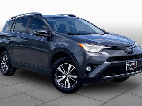 Used 2018 Toyota RAV4 XLE w/ Plus Extra Value Package FWD image 3