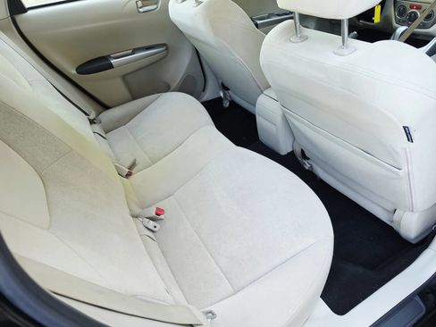 Used 2010 Subaru Impreza 2.5i Premium AWD/4WD image 11