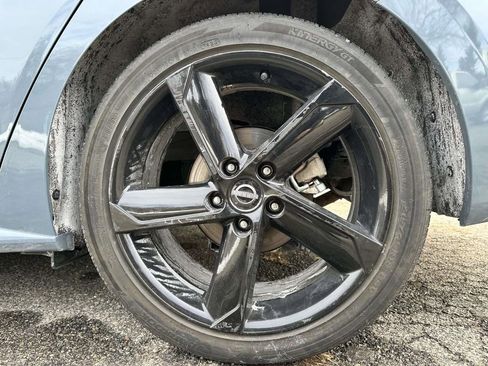 Used 2024 Nissan Sentra SR w/ SR Premium Package FWD image 6