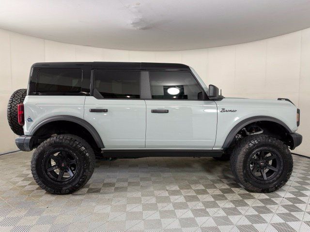 Used 2024 Ford Bronco Black Diamond AWD/4WD image 9