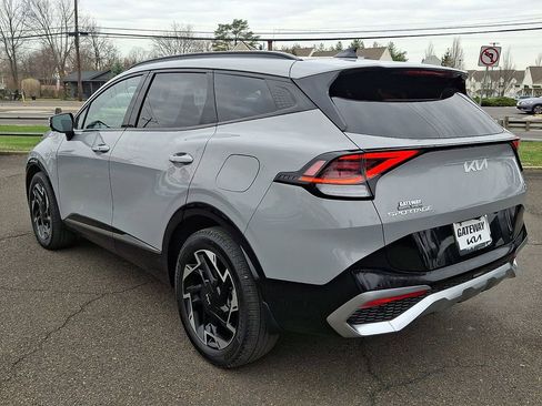 Used 2024 Kia Sportage SX image 5