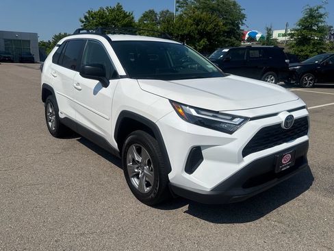 Used 2023 Toyota RAV4 LE AWD/4WD image 10