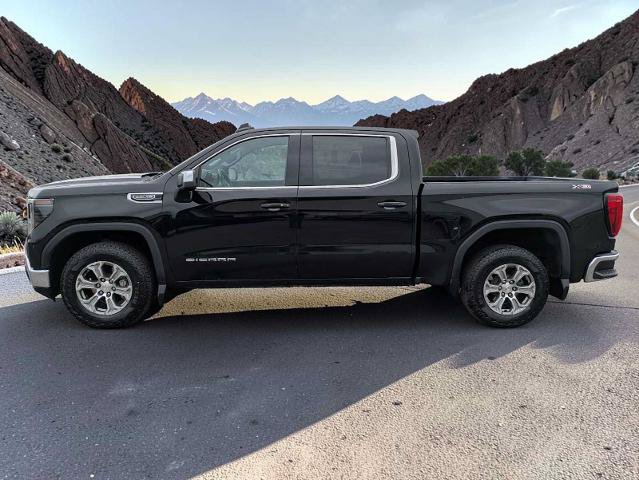 Used 2023 GMC Sierra 1500 SLE AWD/4WD image 3