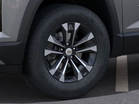 New 2026 Chevrolet Equinox LT w/ LPO, Floor Liner Package image 9