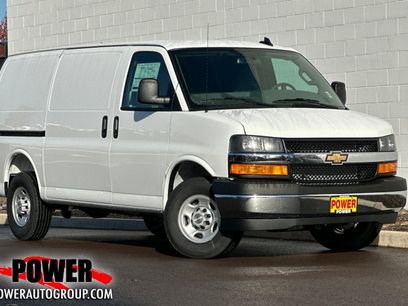 New 2025 Chevrolet Express 2500