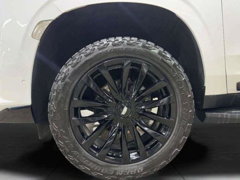 Used 2021 Cadillac Escalade Luxury RWD image 75