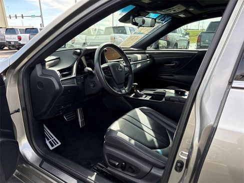 Used 2021 Lexus ES 350 F Sport w/ Accessory Package image 13