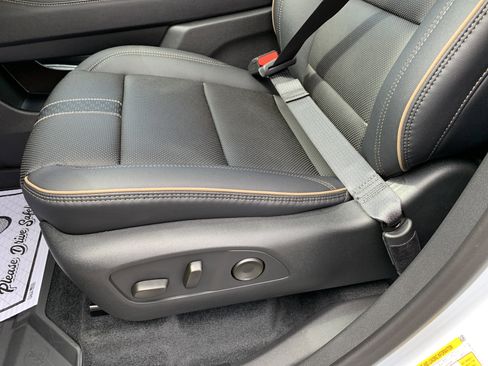 New 2026 Chevrolet Traverse High Country w/ LPO, Floor Liner Package image 12